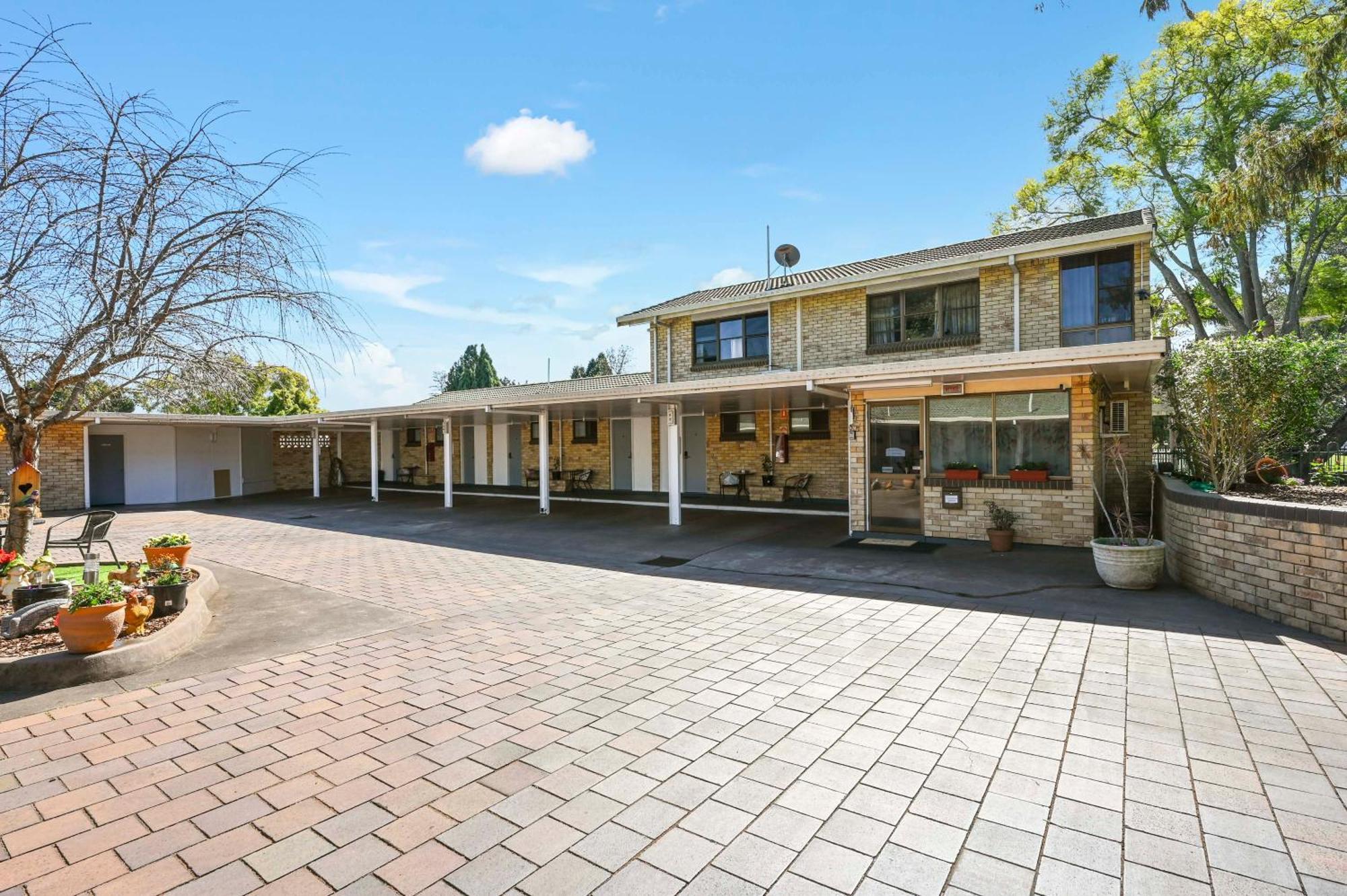 Motel Glenworth トゥーンバ エクステリア 写真