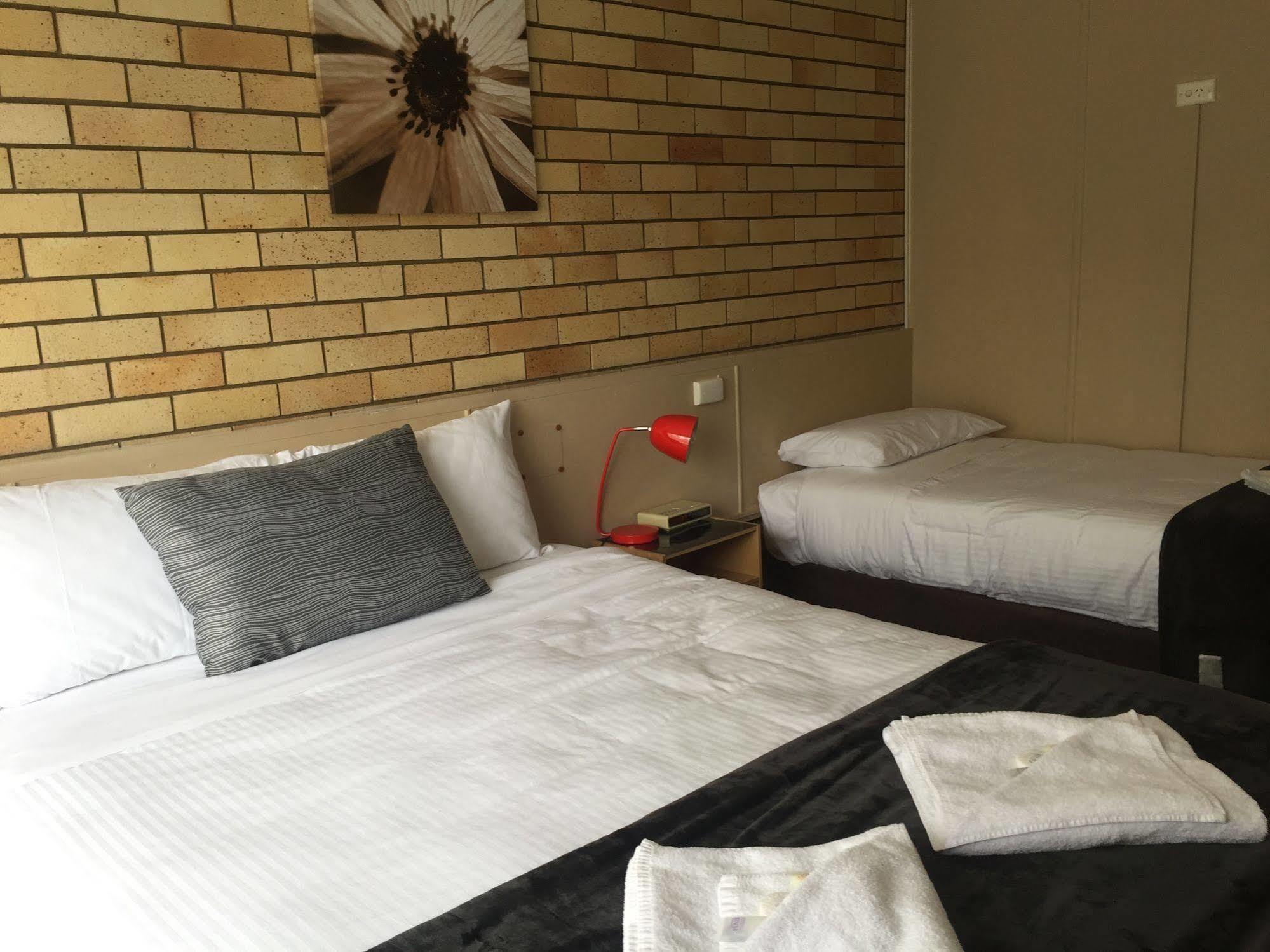 Motel Glenworth トゥーンバ エクステリア 写真